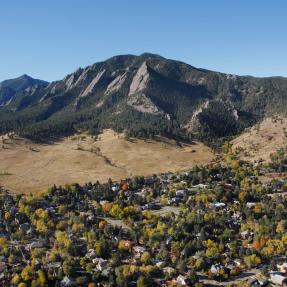 Scenic photo of the Flatirons